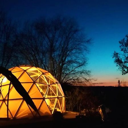 Le Dome Aux Oiseaux Hotel Bérig-Vintrange Buitenkant foto